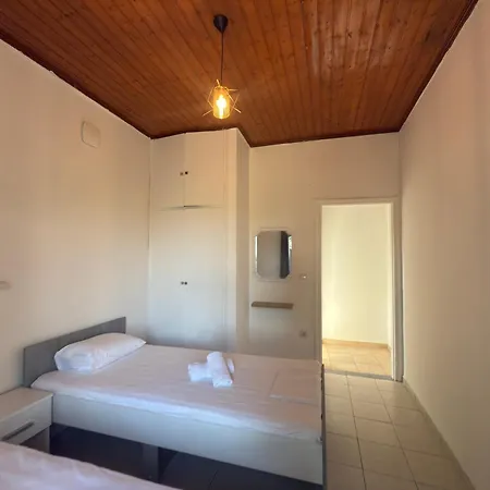 Appartamento Olga's Sea View - 500m From Ipsos Pyrgi (Corfu)