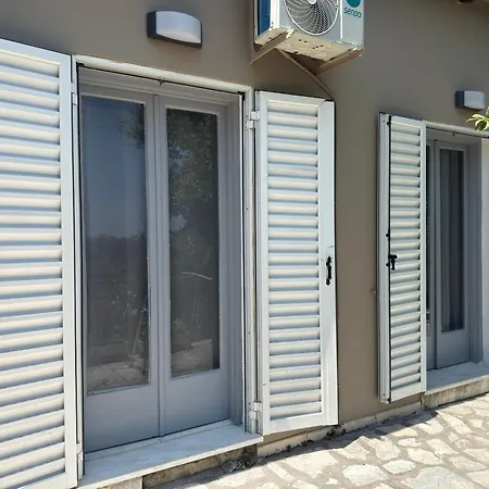 Olga's Sea View - 500m From Ipsos Pyrgi (Corfu)