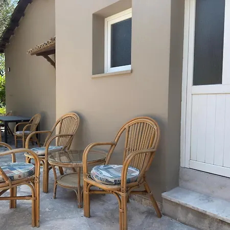 Apartment Olga's Sea View - 500m From Ipsos Pyrgi (Corfu)