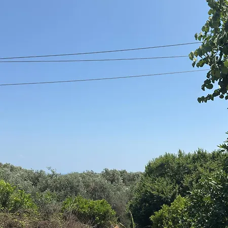 Appartamento Olga's Sea View - 500m From Ipsos *