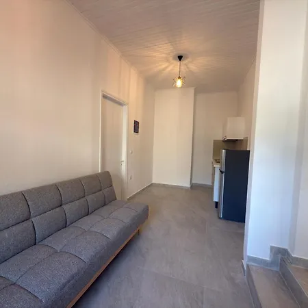 Appartamento Olga's Sea View - 500m From Ipsos *