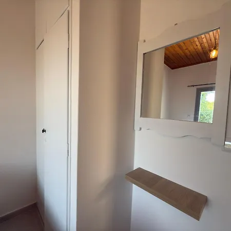 Apartamento Olga's Sea View - 500m From Ipsos