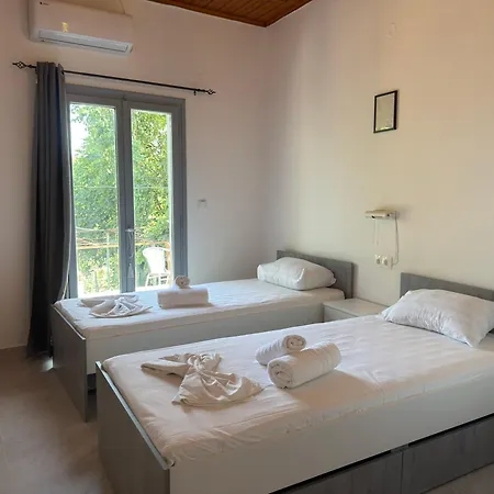 Olga's Sea View - 500m From Ipsos *